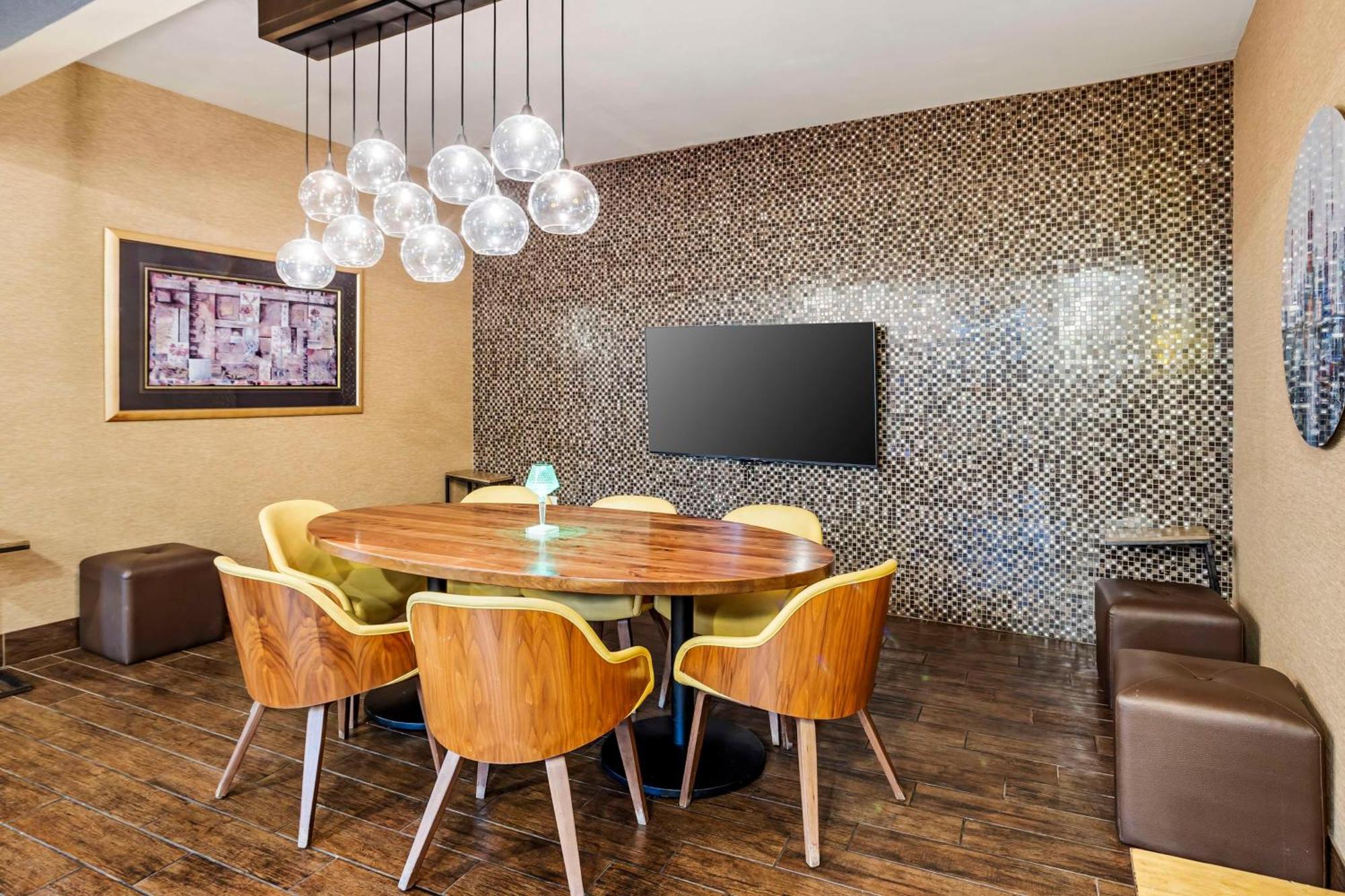 Best Western Plus Newark Airport West Eksteriør billede